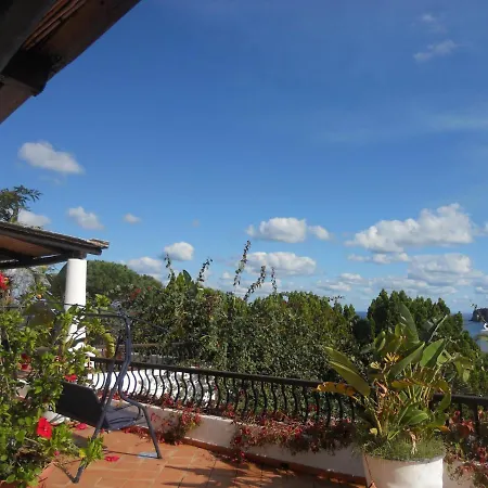 Pedra Aparthotel 2*