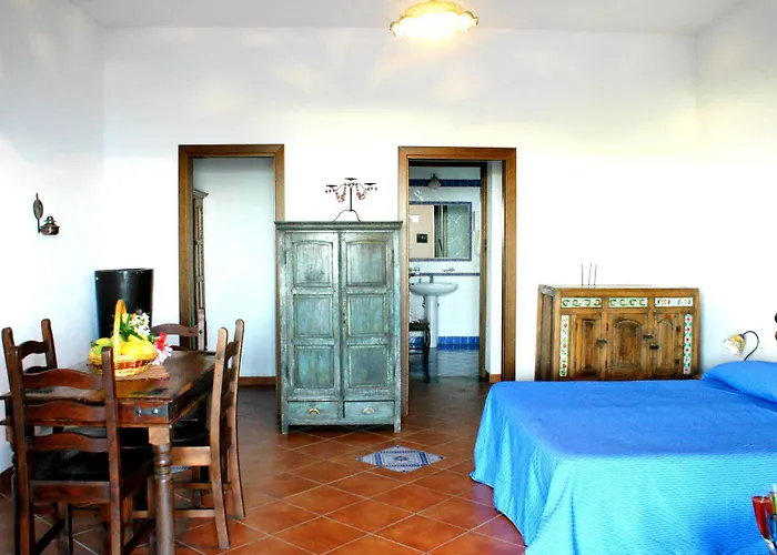 Pedra Aparthotel 3*
